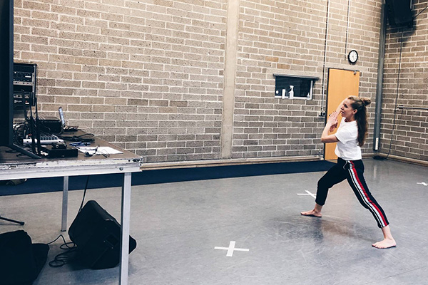 school-motion tanzpause online